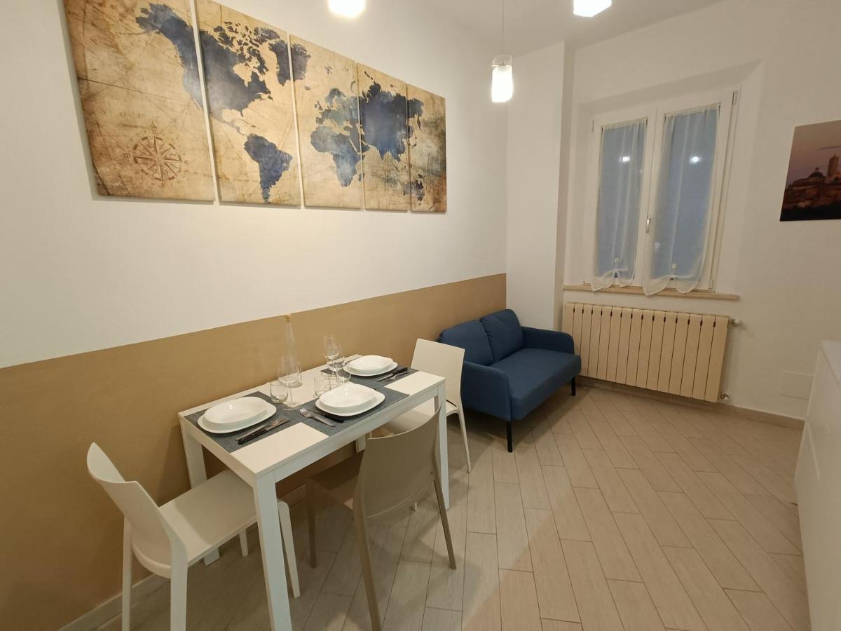Firsthouse - Nel Centro Storico Con Parcheggio Gratuito Daire Siena Dış mekan fotoğraf